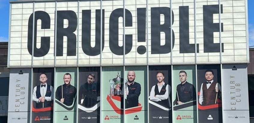 Crucible row rumbles as contract end approaches